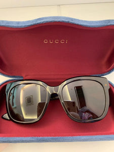 Gafas de sol Gucci negras con sienes rojas/azules de dos tonos