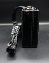 Cargar imagen en el visor de la galería, Chanel Patent Leather Box Bag
