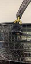 Charger l&#39;image dans la galerie, Hermès Kelly vintage en crocodile
