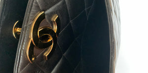 Bolso de mano acolchado de Chanel Vintage
